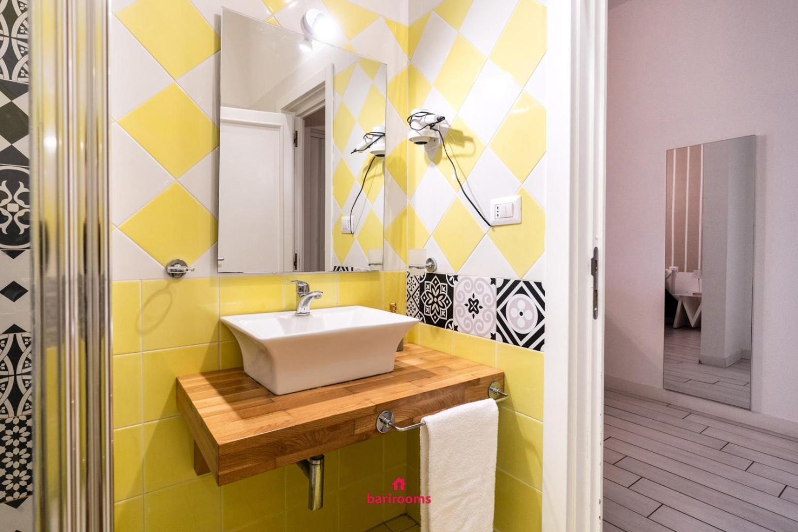 Bari Rooms Suite Station Εξωτερικό φωτογραφία
